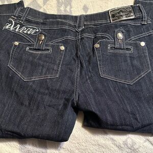 711.   Rocawear Dark Blue Embroidered Ankle Cropped Jeans size 11